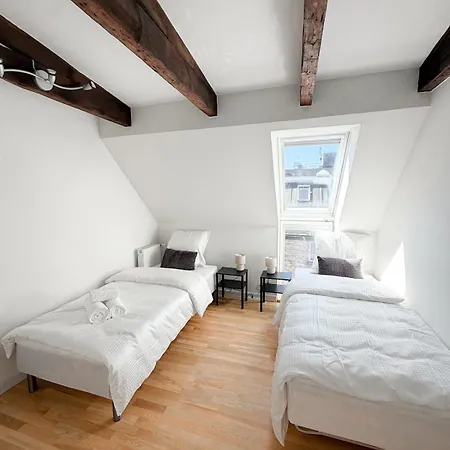 Spacious And Bright 4-room In Downtown Aalborg