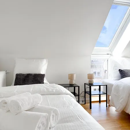Spacious And Bright 4-room In Downtown Apartment Aalborg