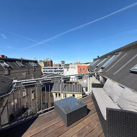 Spacious And Bright 4-room In Downtown Appartement Aalborg